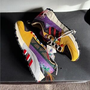 Adidas Men’s Yellow and Purple Sneakers